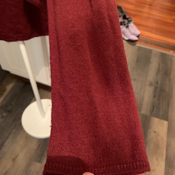 Chadwick’s of Boston maroon front‎ tie sweater. Worn 2-3x - Picture 3 of 5